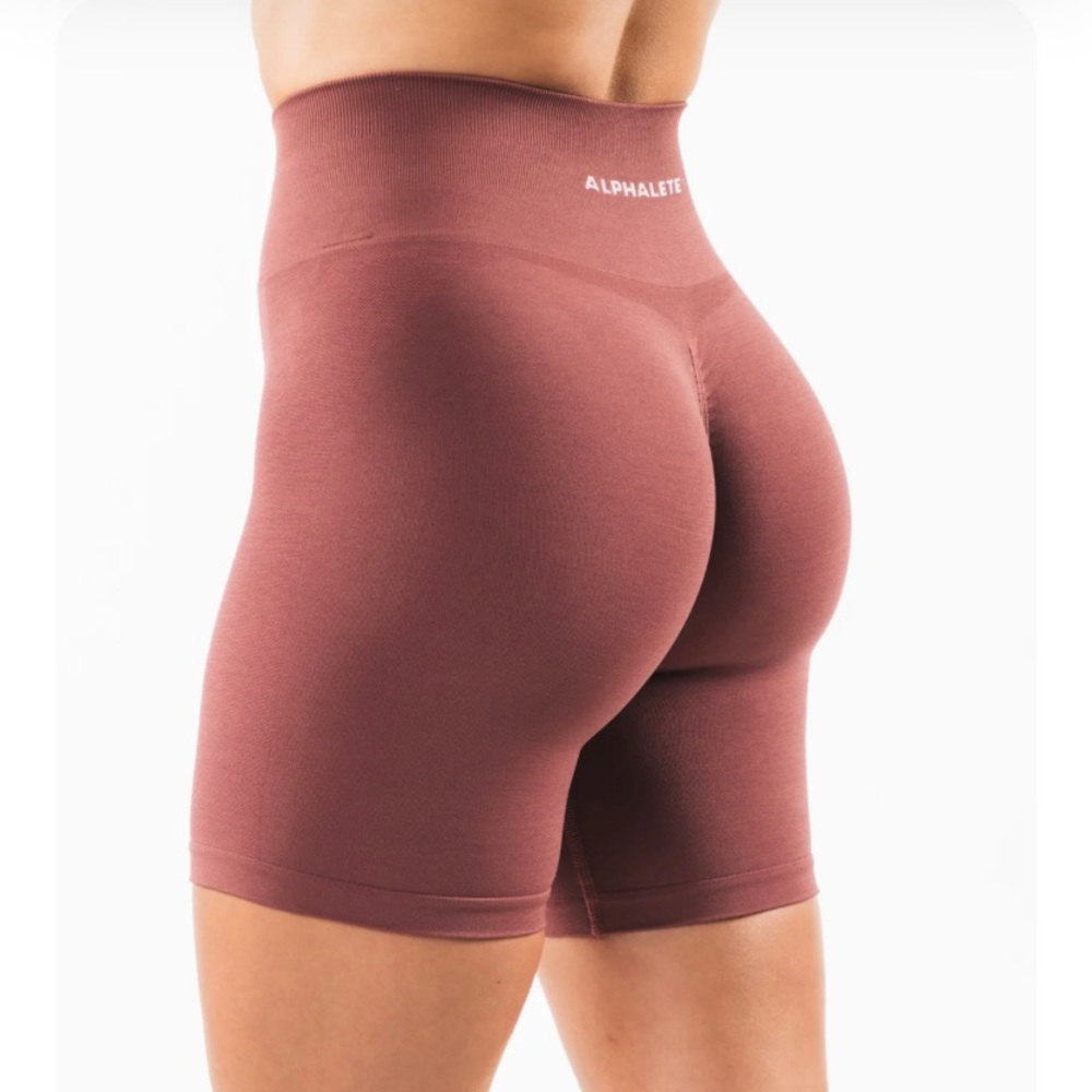 ALPHALETE AMPLIFY BIKER SHORTS
